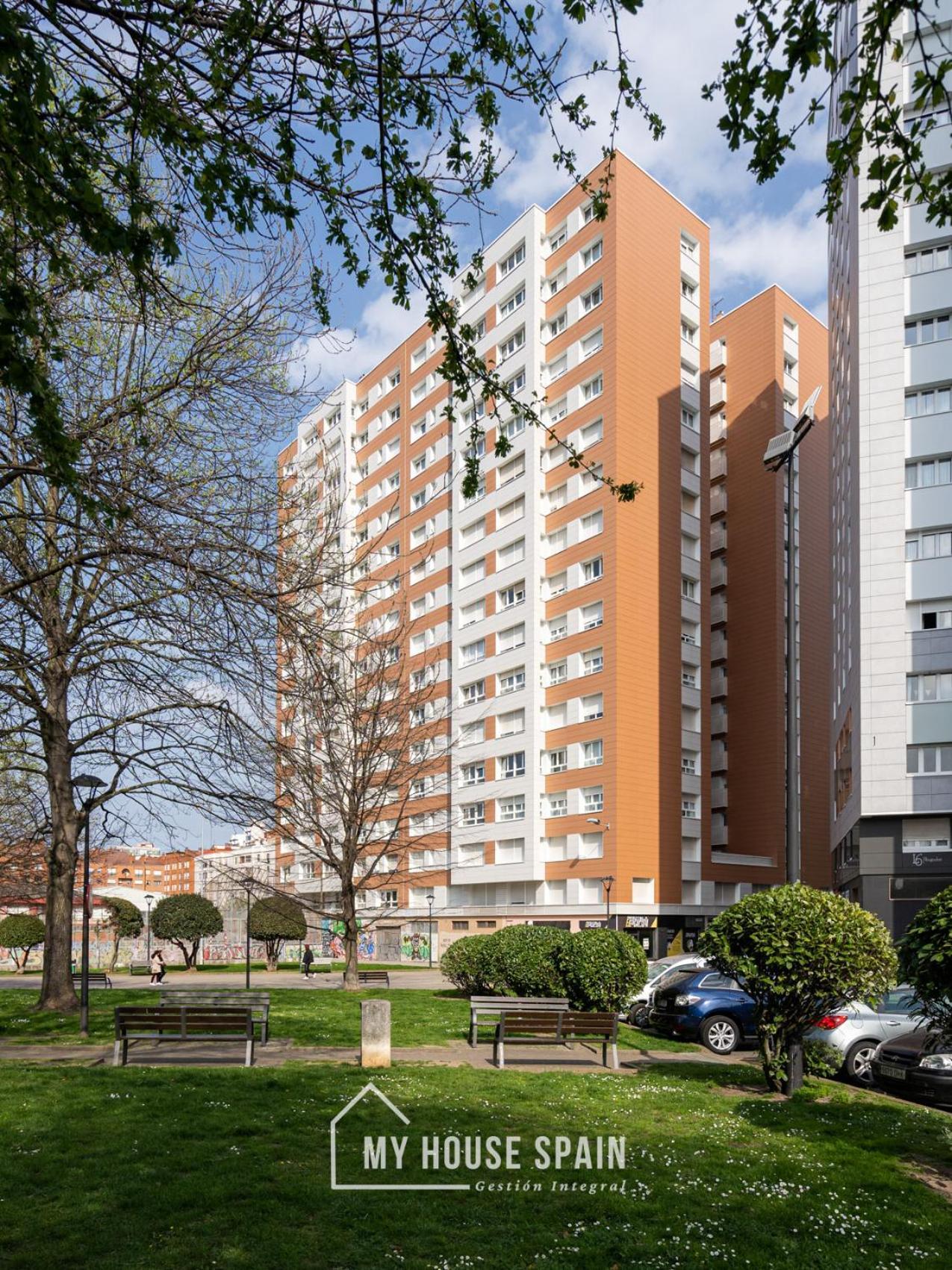 Myhousespain - Luminoso Piso Junto Al Centro Gijon Exterior photo